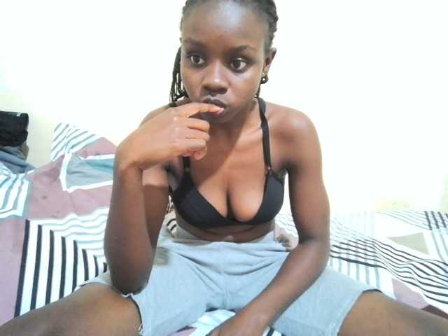 pretty-valerie