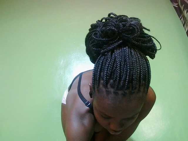 pretty-valerie