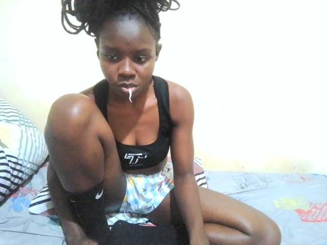 pretty-valerie