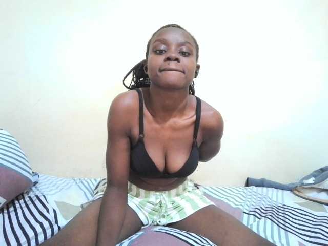 pretty-valerie