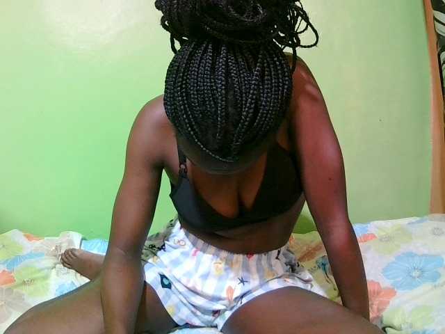 pretty-valerie
