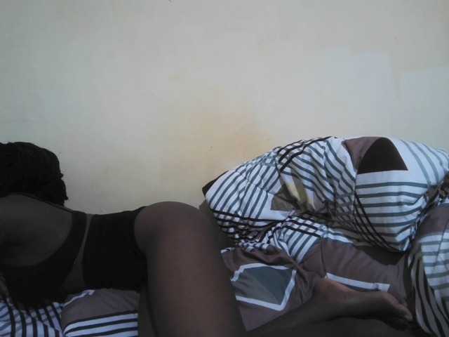 pretty-valerie live cam on BongaCams