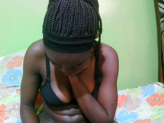 pretty-valerie