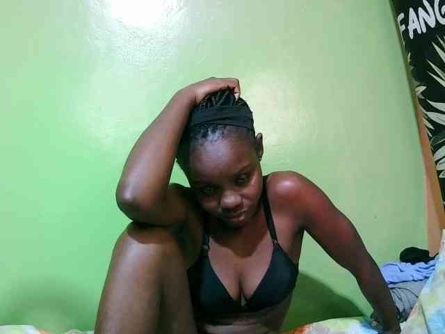 pretty-valerie