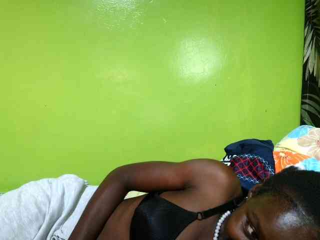 pretty-valerie webcam