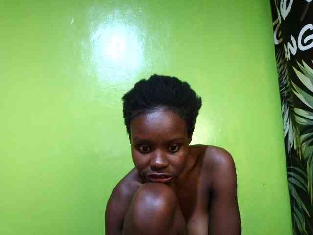 pretty-valerie webcam