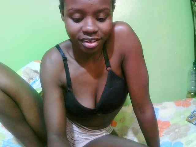 pretty-valerie webcam