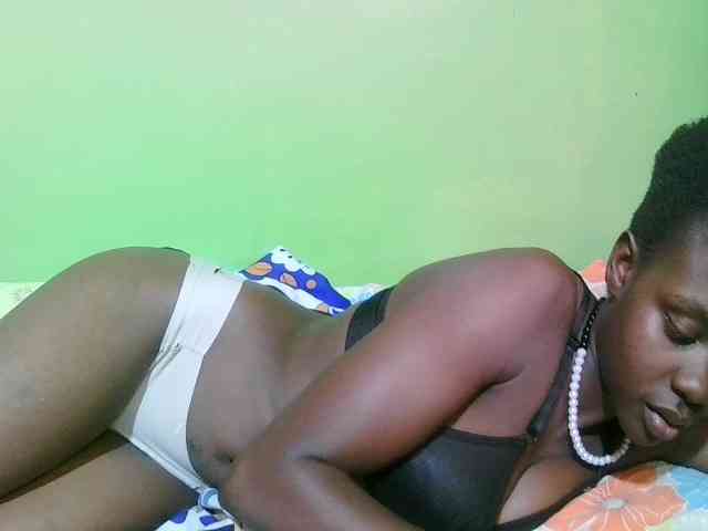pretty-valerie webcam