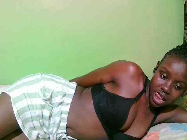 pretty-valerie webcam