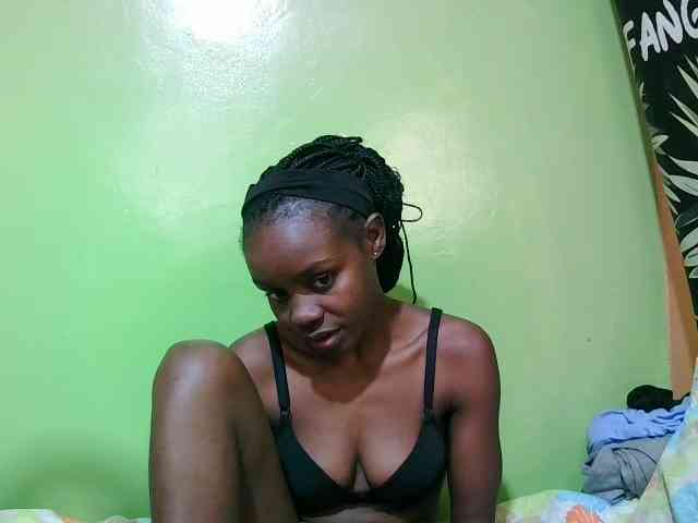 pretty-valerie