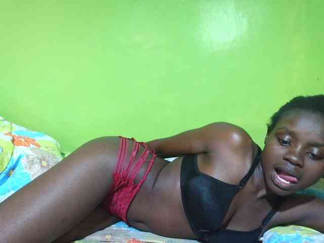 pretty-valerie webcam