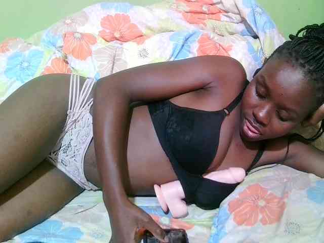 pretty-valerie webcam