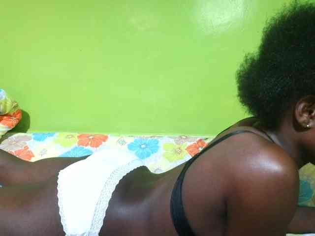 pretty-valerie webcam