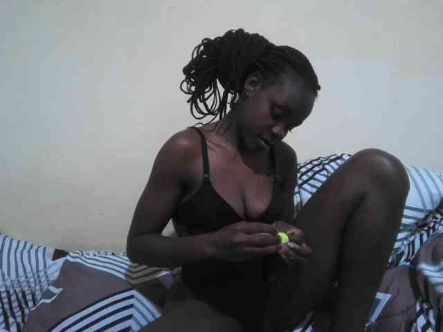 pretty-valerie