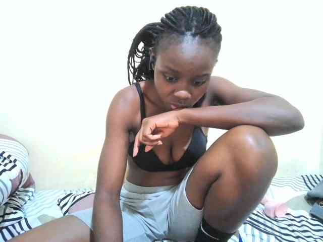 pretty-valerie