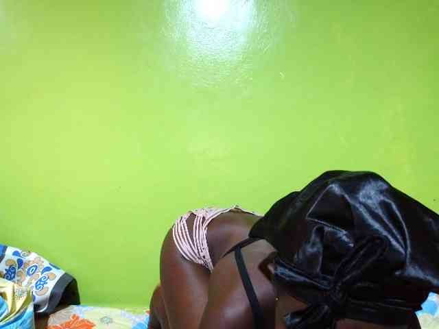 pretty-valerie webcam