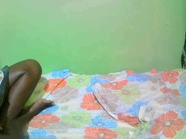 pretty-valerie webcam