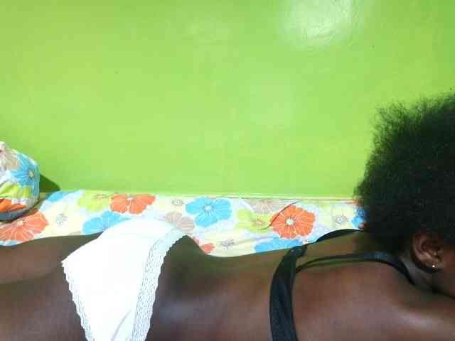 pretty-valerie webcam