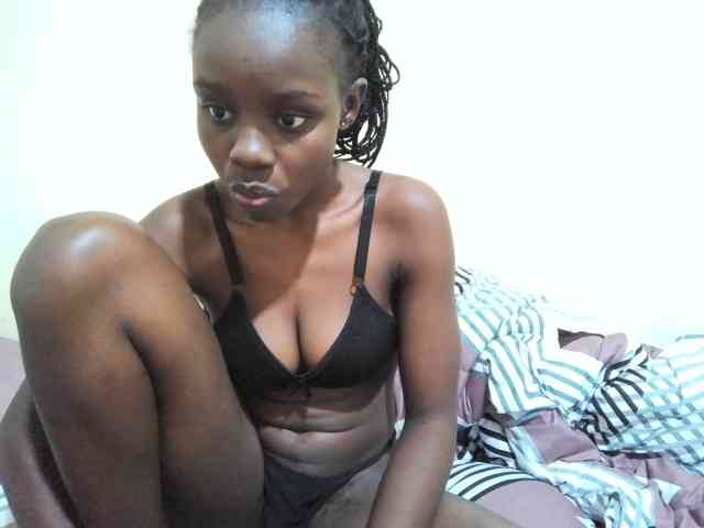 pretty-valerie pretty-valerie
