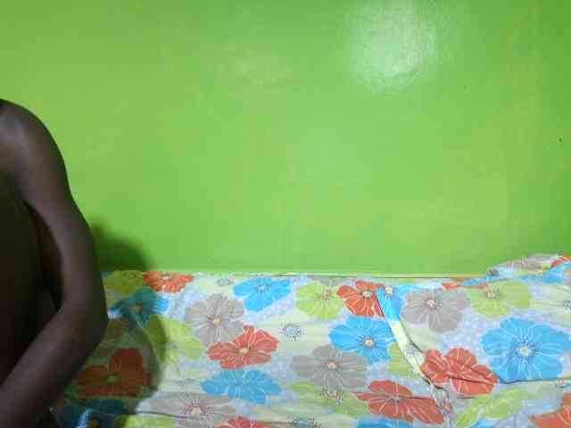 pretty-valerie webcam