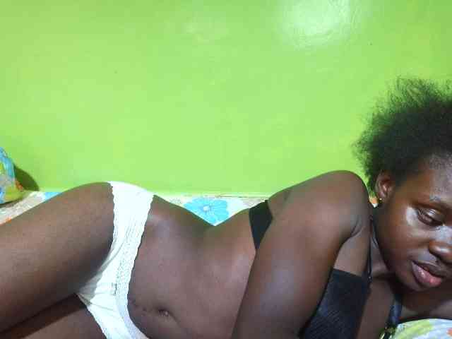 pretty-valerie webcam