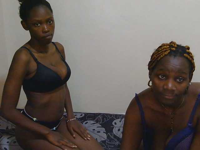 Desireeee-1 live cam preview