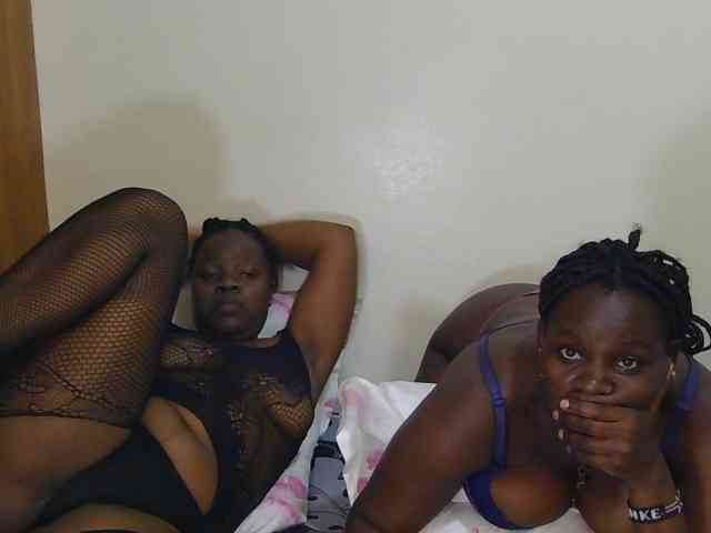 Desireeee-1 webcam