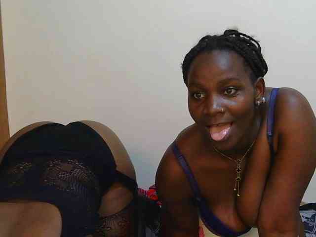 Desireeee-1 webcam