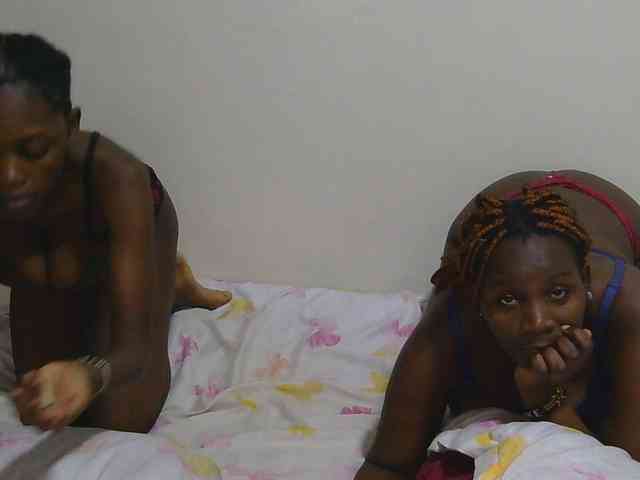 Desireeee-1 webcam