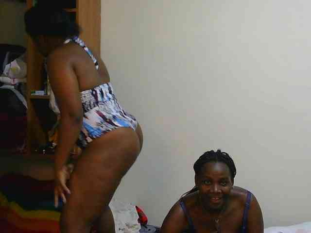 Desireeee-1 webcam