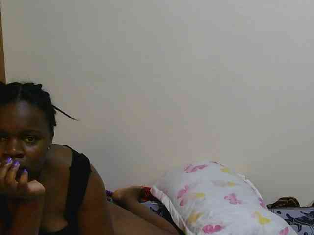 Desireeee-1 webcam
