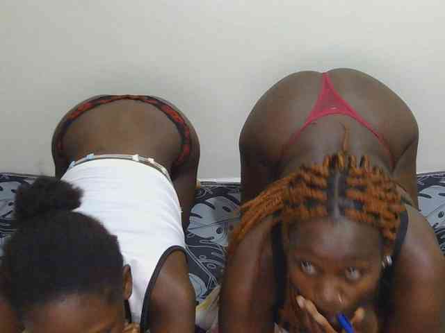 Desireeee-1 webcam