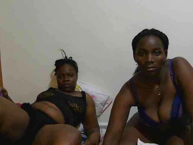 Desireeee-1 webcam