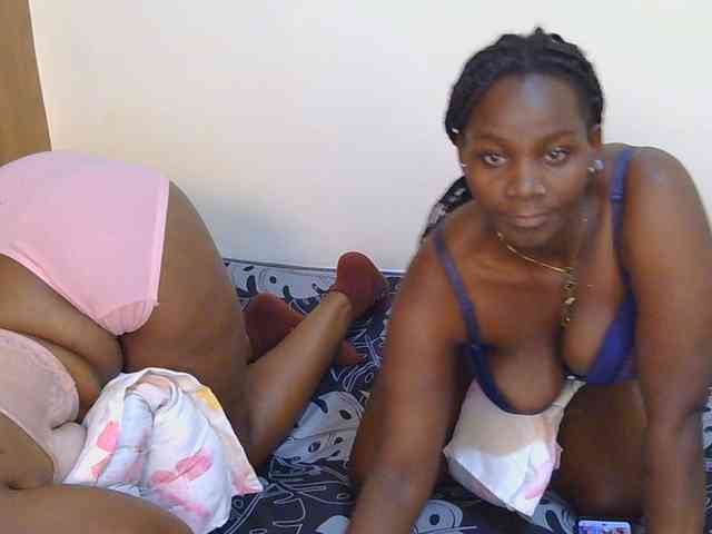Desireeee-1 webcam