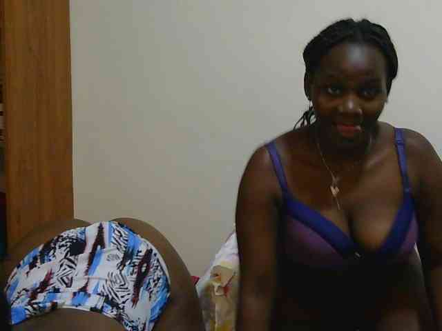 Desireeee-1 webcam