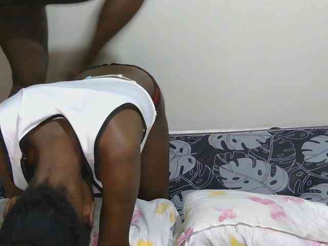 Desireeee-1 webcam