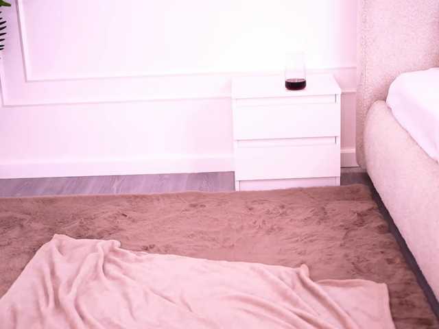 LuciannaBell live cam preview