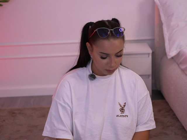LuciannaBell live cam on BongaCams