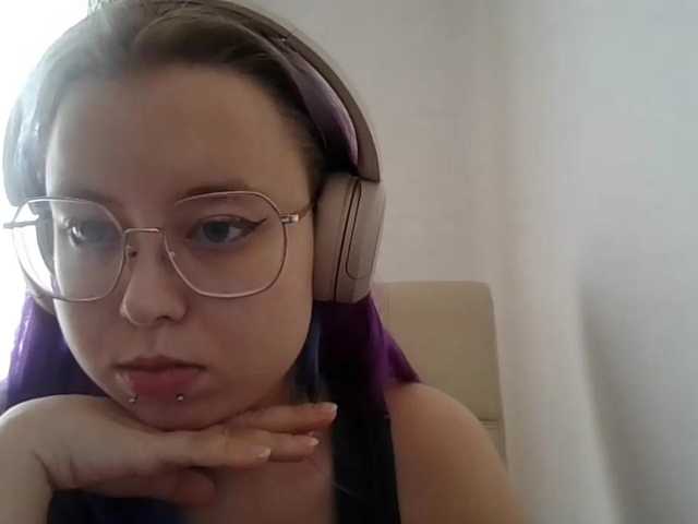 MaddieOrgasm live cam on BongaCams