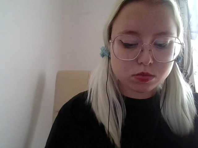 MaddieOrgasm live cam on BongaCams