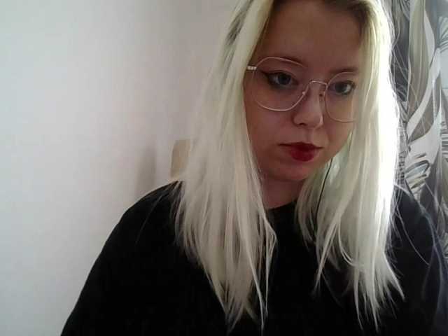 MaddieOrgasm live cam on BongaCams