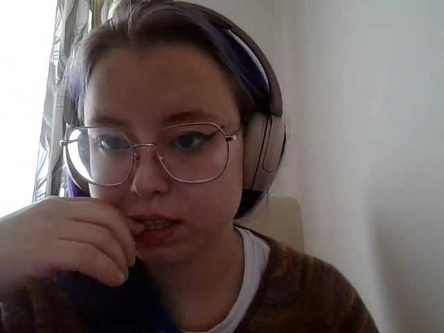 MaddieOrgasm live cam on BongaCams