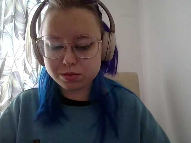 MaddieOrgasm live cam on BongaCams