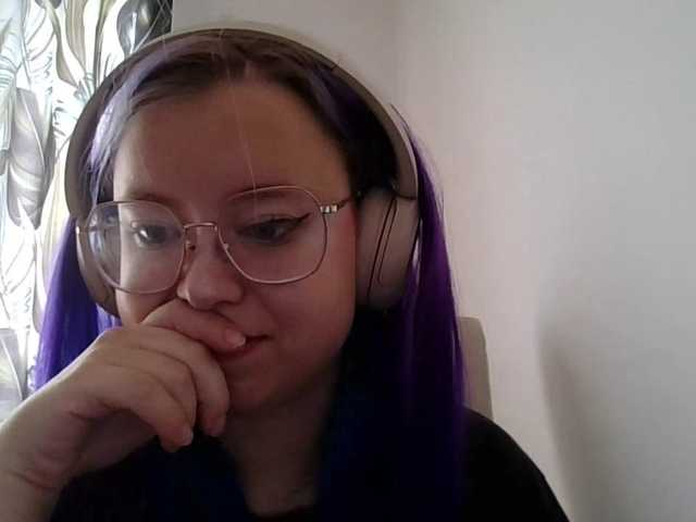 MaddieOrgasm live cam on BongaCams