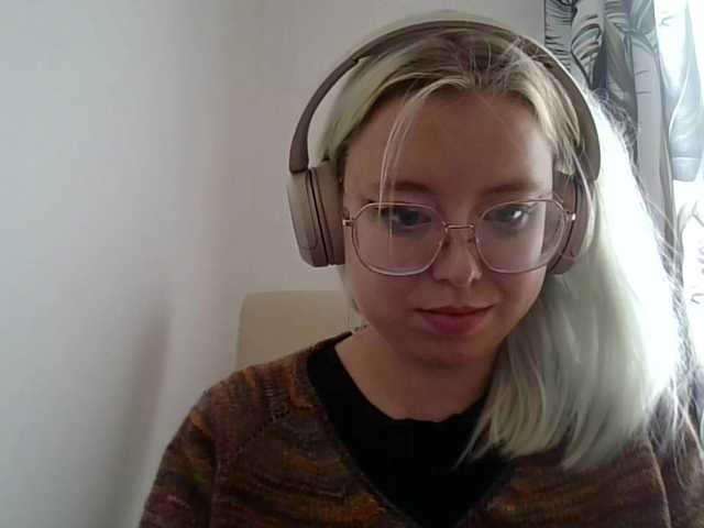 MaddieOrgasm live cam on BongaCams
