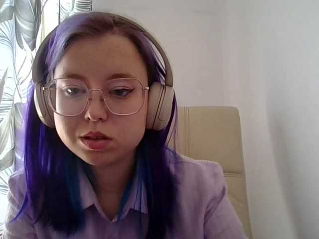 MaddieOrgasm live cam on BongaCams