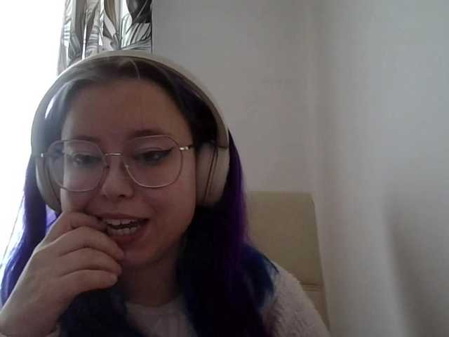 MaddieOrgasm live cam on BongaCams