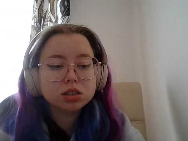 MaddieOrgasm live cam on BongaCams