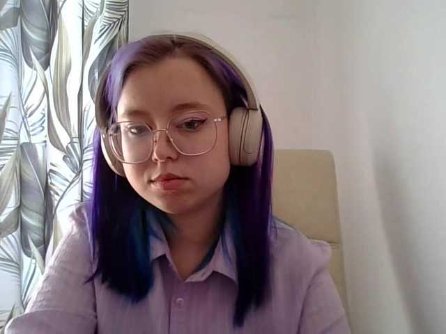 MaddieOrgasm live cam on BongaCams