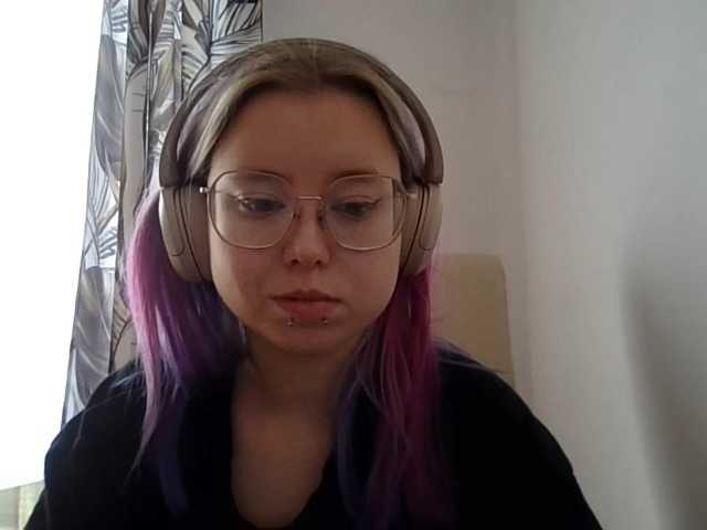 MaddieOrgasm live cam on BongaCams